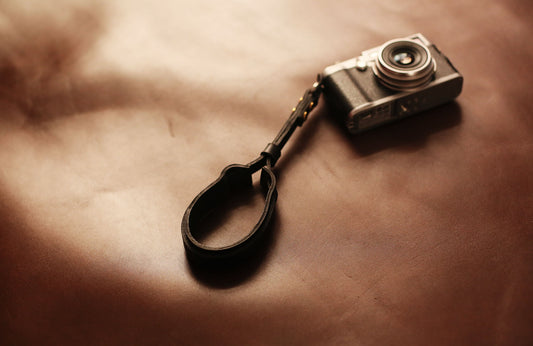 Widen black leather handmade camera wrist strap band thickened | windmup.com - windmup