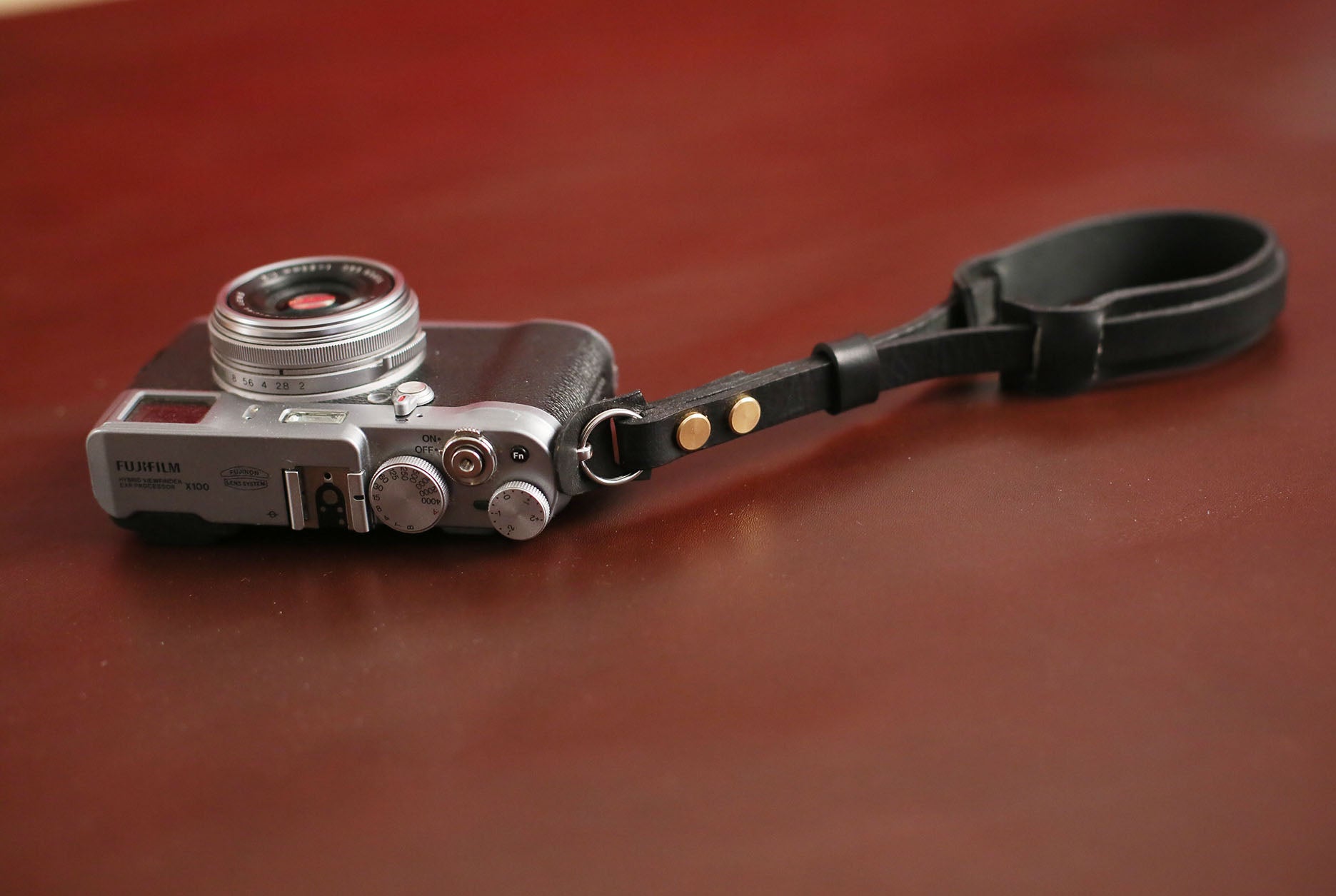 Widen black leather handmade camera wrist strap band thickened | windmup.com - windmup