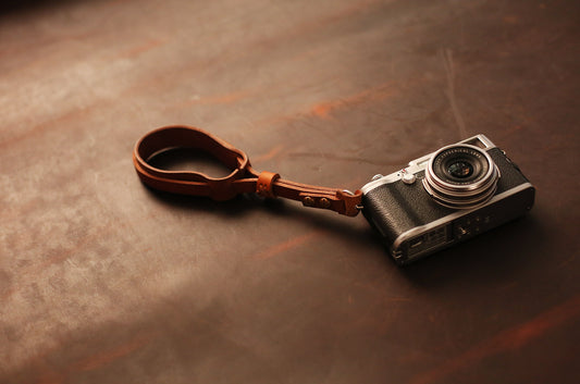 Widen brown leather handmade camera wrist strap band thickened | windmup.com - windmup