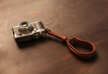 Widen brown leather handmade camera wrist strap band thickened | windmup.com - windmup