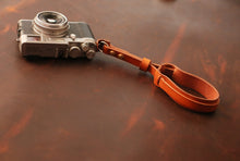 Widen brown leather handmade camera wrist strap band thickened | windmup.com - windmup