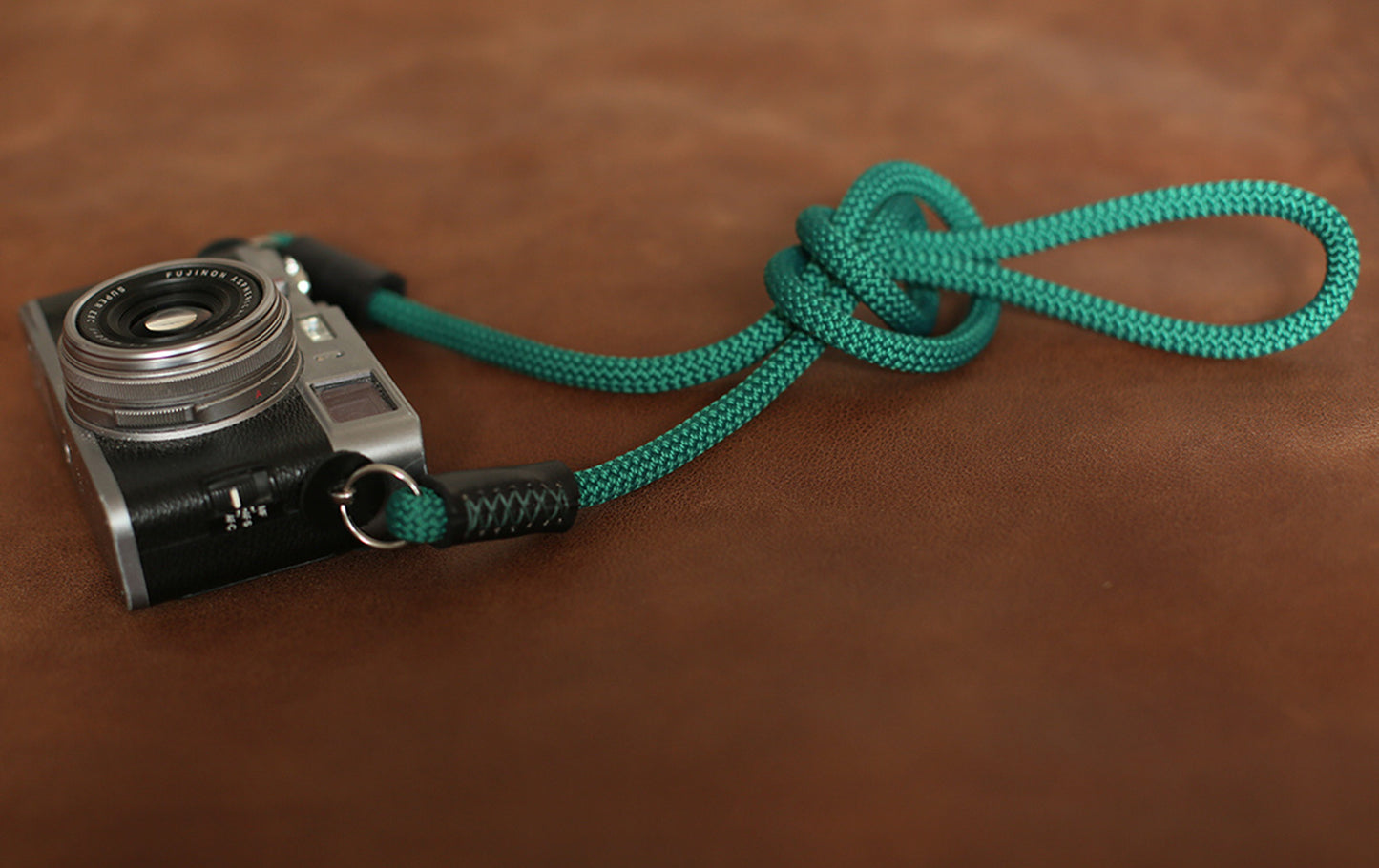 Green climbing rope 8mm Handmade black leather camera strap&Windmup.com - windmup