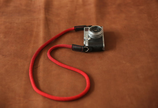 Camera strap handmade mystery red climbing rope C type black leather | windmup.com - windmup