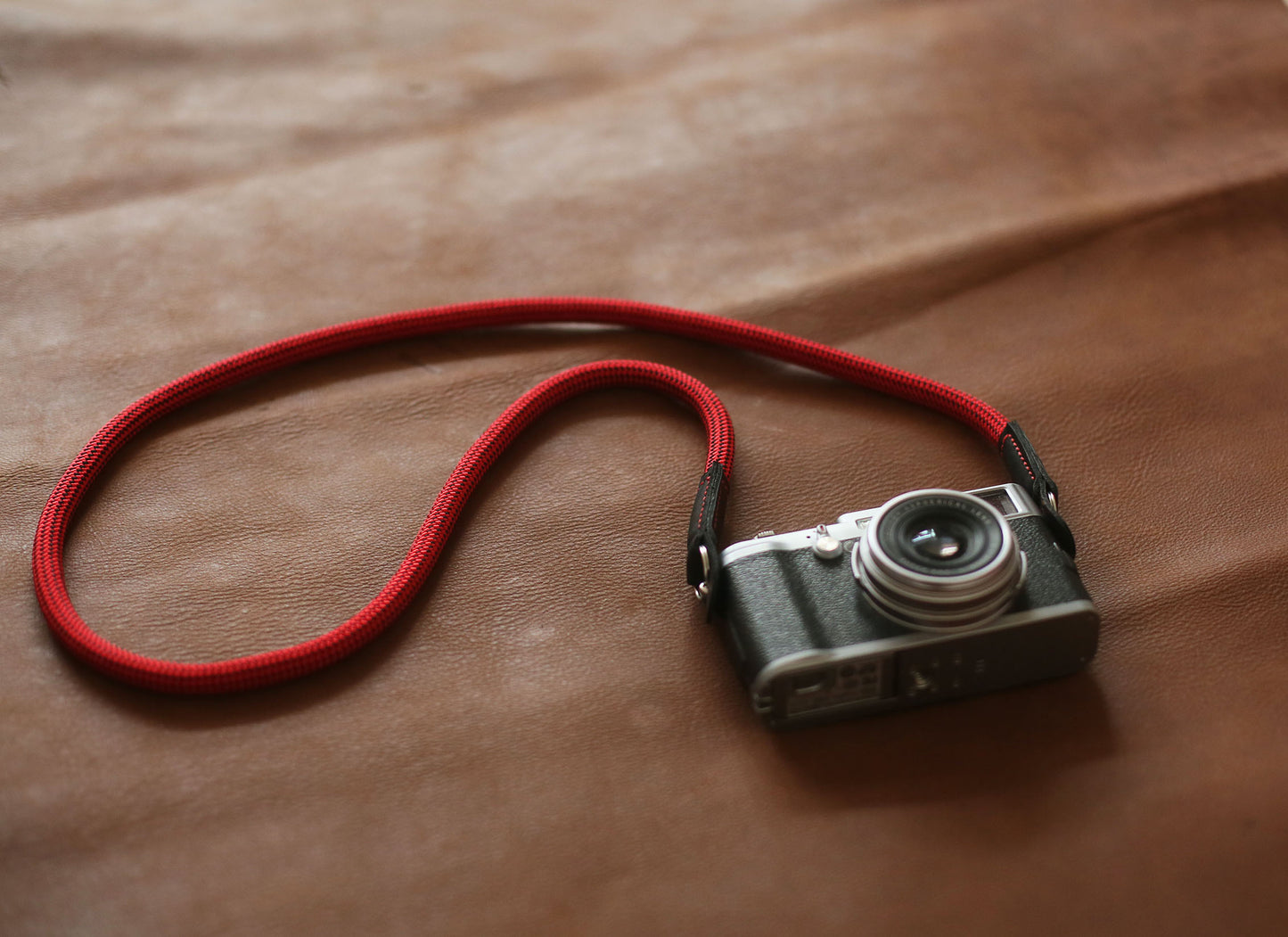 Stylish climbing rope camera strap for travel photographers
