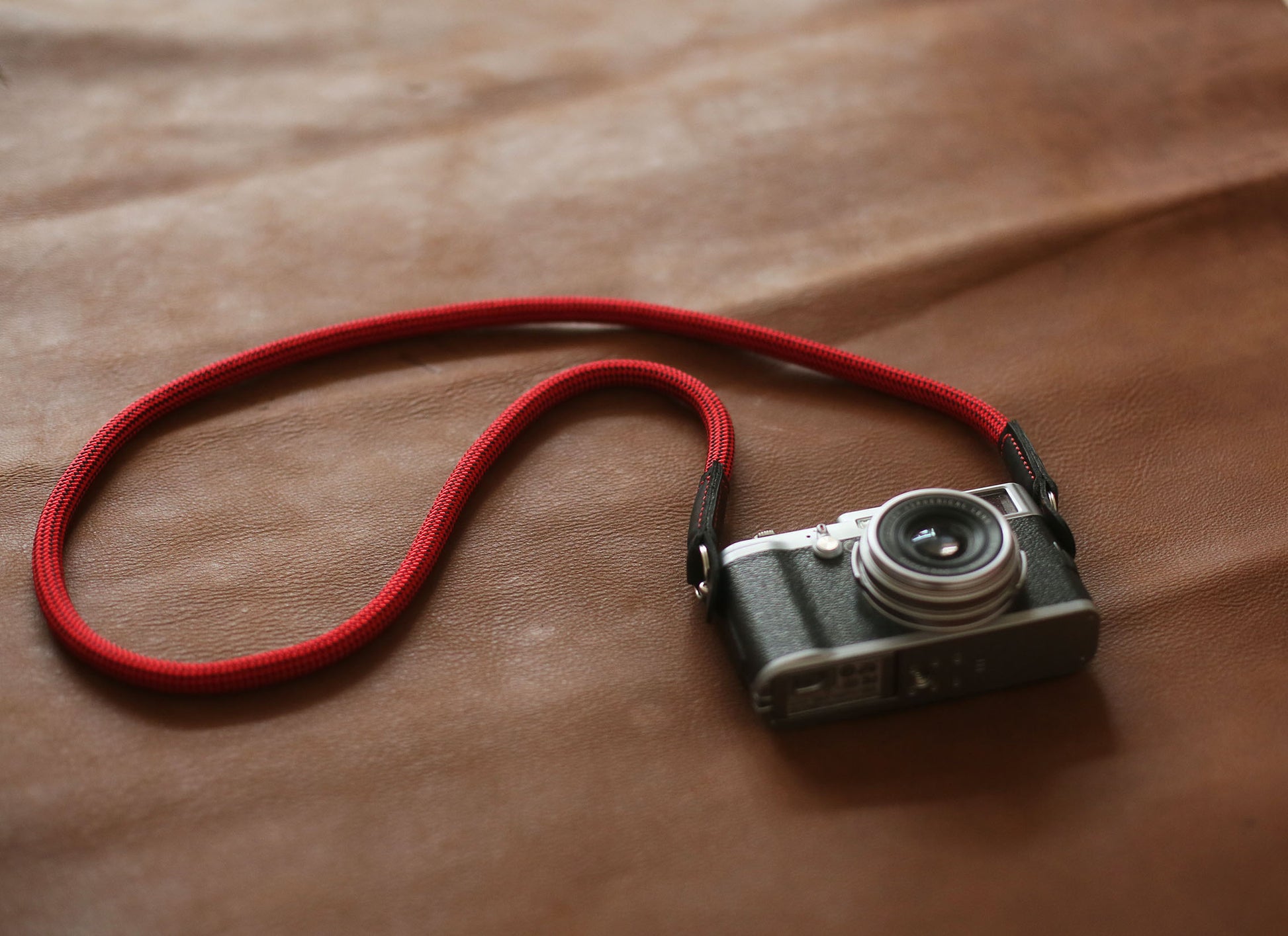Stylish climbing rope camera strap for travel photographers