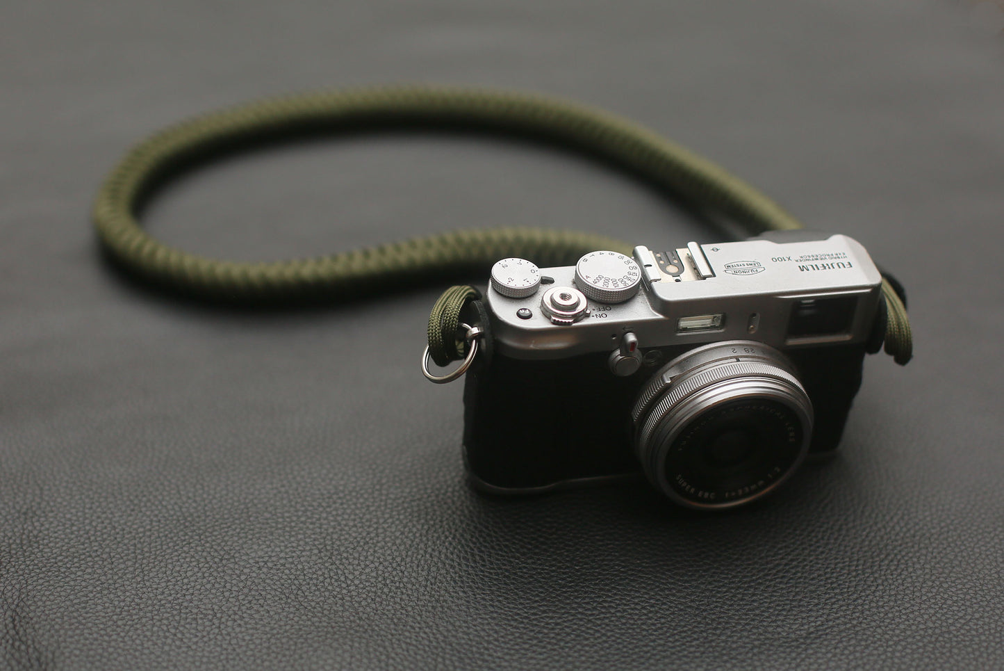 handwoven-olive-green-paracord-camera-strap-windmup-3