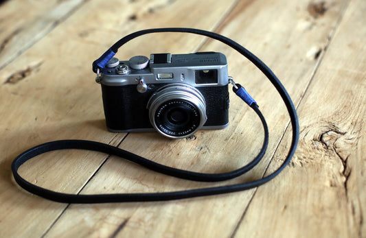 Sky blue handmade leather camera strap sky blue | Windmup.com - windmup