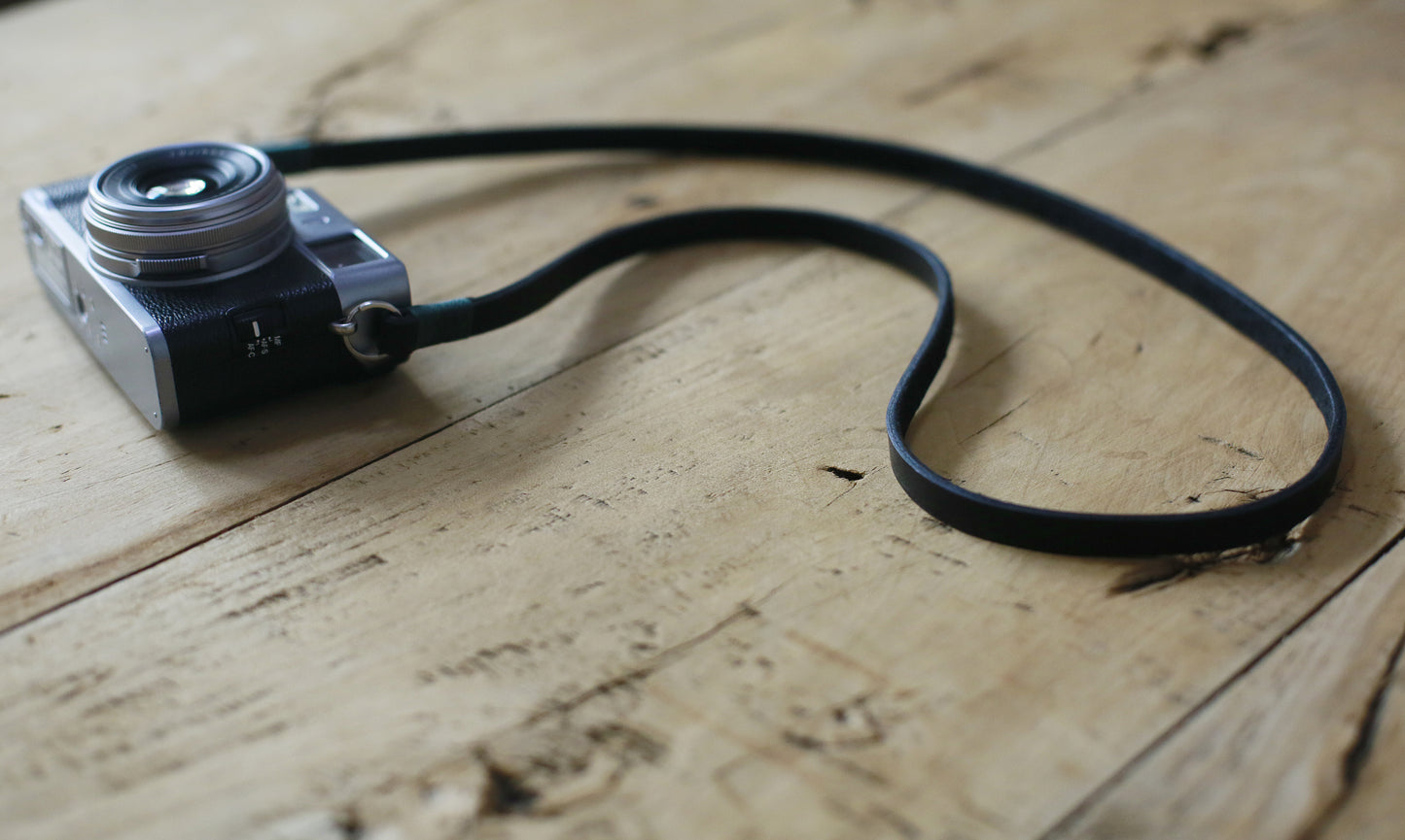 Calm green handmade black leather camera shoulder neck strap | Windmup.com - windmup