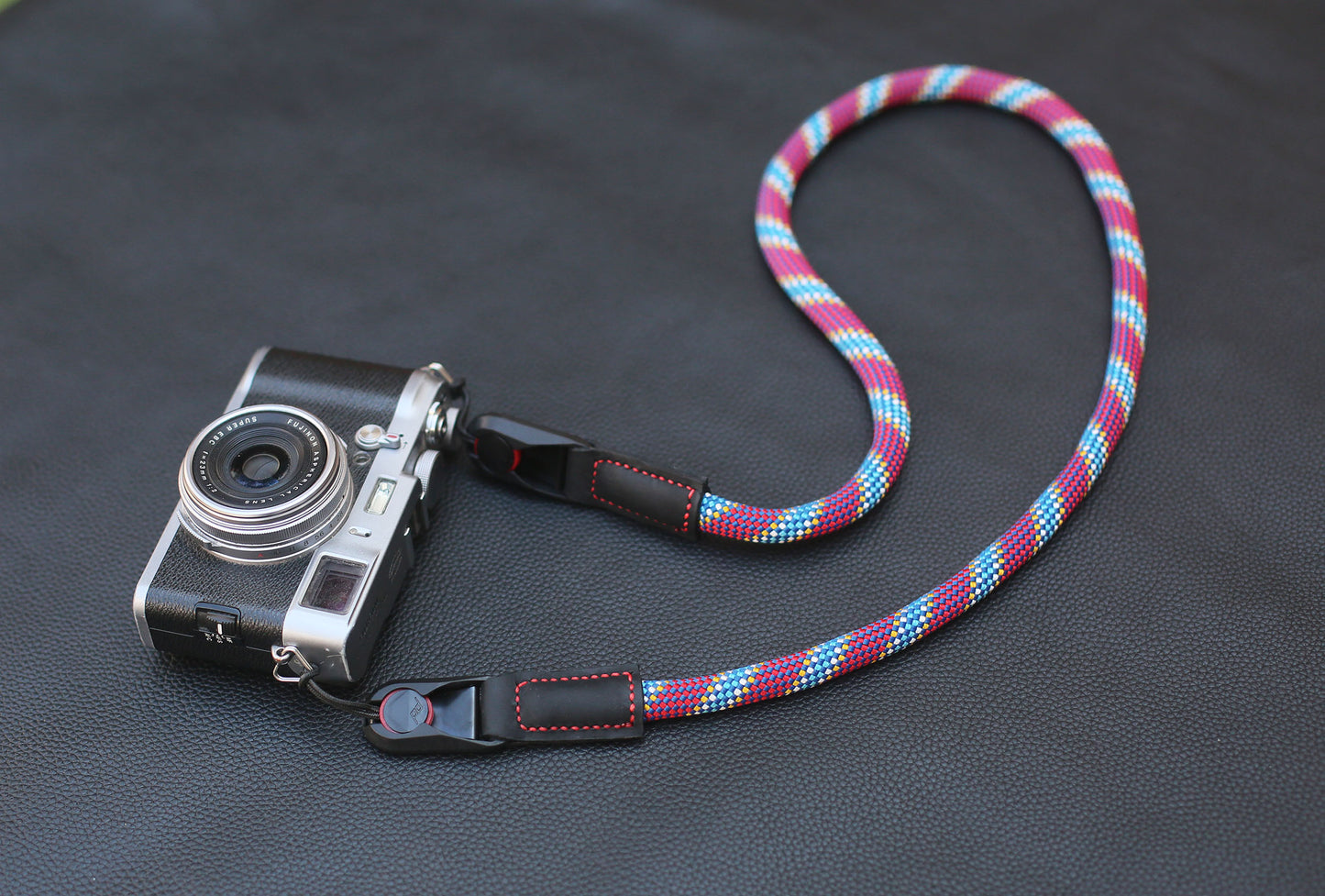Red pattern quick release rope camera strap - windmup