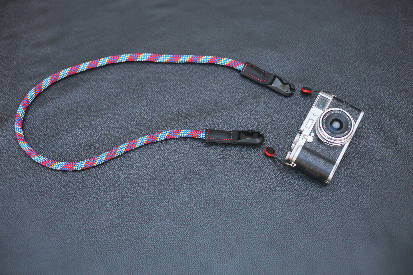 Side view showing rope thickness and cylindrical leather end